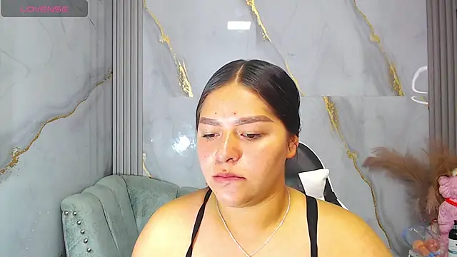 Snapshot of Dayan_v_ chatting on January 9, 2026, 1:29 pm Dayan v online show from January 9, 2026, 1:29 pm