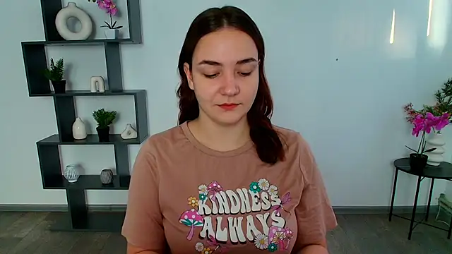 OliviaMontgommery online show from November 25, 2025, 6:03 am