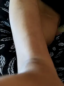 Snapshot of Aditi1996 chatting on November 6, 2025, 6:01 pm Aditi1996 online show from November 6, 2025, 6:01 pm