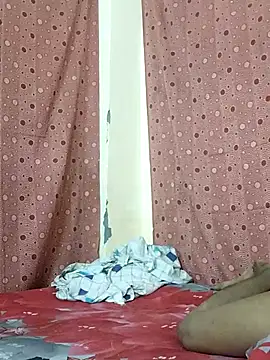 Snapshot of Aditi1996 chatting on October 25, 2025, 5:24 pm Aditi1996 online show from October 25, 2025, 5:24 pm