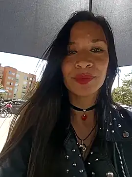 Snapshot of Alanna_Foxx_ chatting on December 3, 2025, 4:06 pm Alanna Foxx online show from December 3, 2025, 4:06 pm