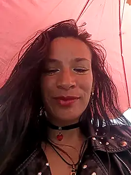 Snapshot of Alanna_Foxx_ chatting on December 4, 2025, 3:11 pm Alanna Foxx online show from December 4, 2025, 3:11 pm