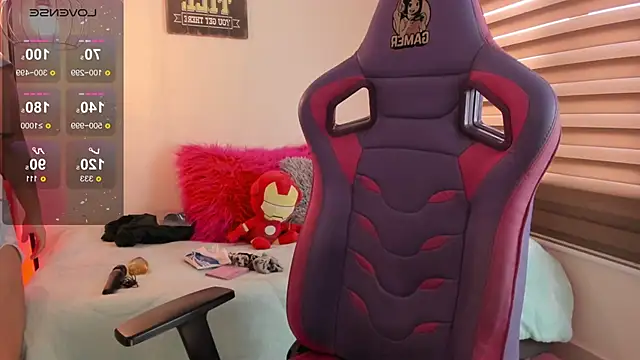 Snapshot of emma_soffia chatting on February 12, 2026, 1:11 pm emma soffia online show from February 12, 2026, 1:11 pm