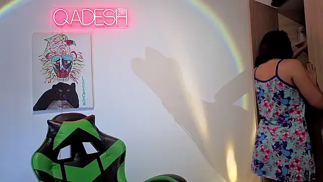 Snapshot of Qadeshoficial chatting on November 21, 2025, 9:14 pm Qadeshoficial online show from November 21, 2025, 9:14 pm