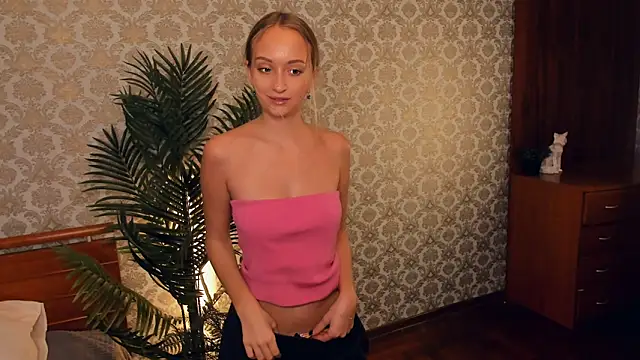 Snapshot of MikeDreese chatting on November 1, 2025, 9:25 am MikeDreese online show from November 1, 2025, 9:25 am