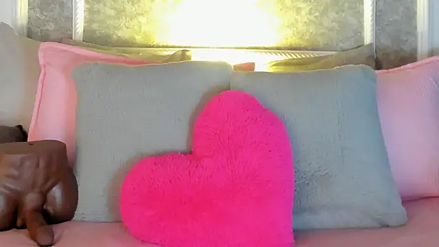  victoriaa  lois online show from November 8, 2025, 8:56 pm