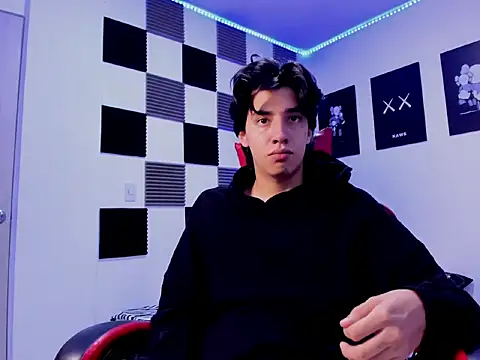 Snapshot of jeycobb chatting on November 16, 2025, 12:32 pm jeycobb online show from November 16, 2025, 12:32 pm