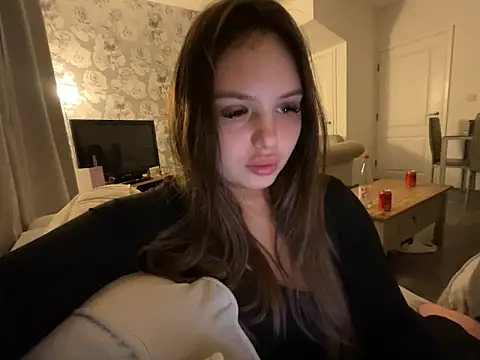 EllaStarrxxx online show from March 7, 2026, 11:32 pm