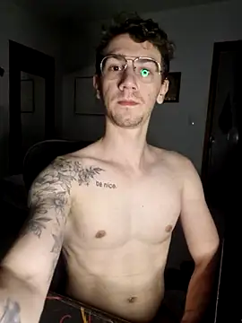 SweetGoodBoy22 online show from November 9, 2025, 10:58 pm