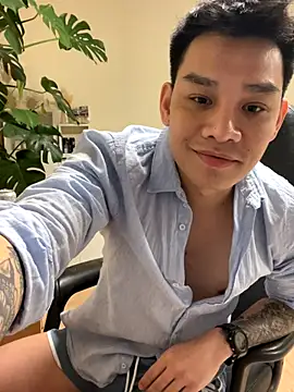 latava online show from October 30, 2025, 4:04 pm