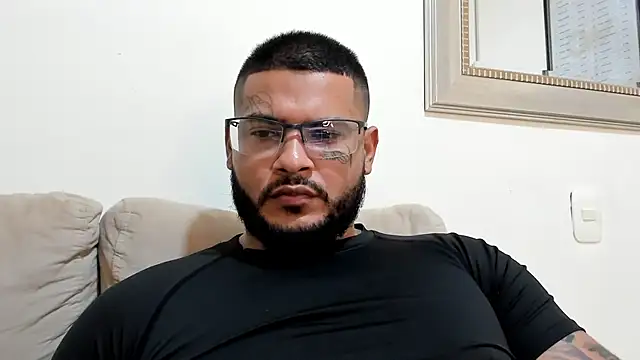 Snapshot of MICHELL_ARTHUS_ chatting on August 8, 2026, 12:39 am MICHELL ARTHUS online show from August 8, 2026, 12:39 am