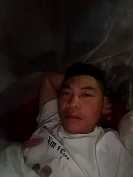 Snapshot of -CHOI-83 chatting on November 7, 2025, 11:30 pm -CHOI-83 online show from November 7, 2025, 11:30 pm