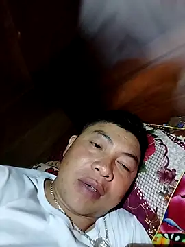 Snapshot of -CHOI-83 chatting on October 7, 2025, 12:39 pm -CHOI-83 online show from October 7, 2025, 12:39 pm