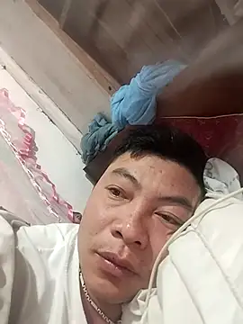 Snapshot of -CHOI-83 chatting on December 16, 2025, 10:47 pm -CHOI-83 online show from December 16, 2025, 10:47 pm