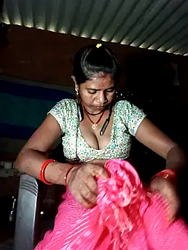 Snapshot of Rto_pooja chatting on October 3, 2025, 5:53 am Rto pooja online show from October 3, 2025, 5:53 am