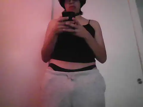 Snapshot of Sunny_Pebble chatting on November 8, 2025, 3:54 am Sunny Pebble online show from November 8, 2025, 3:54 am