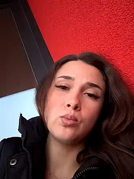 Snapshot of MayaVonDe chatting on November 10, 2025, 3:17 pm MayaVonDe online show from November 10, 2025, 3:17 pm