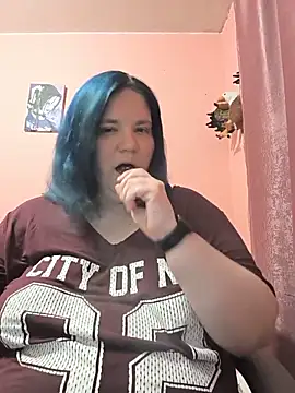  alexandra ray  online show from May 13, 2026, 10:44 am