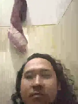 Snapshot of latexidn chatting on December 17, 2025, 8:03 pm latexidn online show from December 17, 2025, 8:03 pm