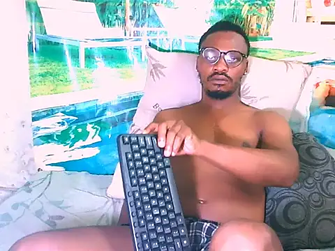 Snapshot of EbonyTiger69 chatting on December 18, 2025, 5:28 pm EbonyTiger69 online show from December 18, 2025, 5:28 pm