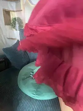 Azura a online show from April 20, 2026, 9:45 am