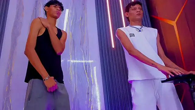 Play boys Hot2 online show from November 5, 2025, 12:52 pm