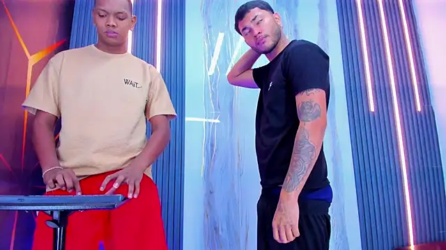 Play boys Hot2 online show from December 3, 2025, 8:08 pm