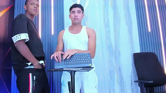 Play boys Hot2 online show from December 14, 2025, 1:45 am