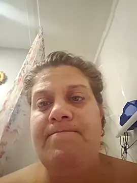 october1992xx online show from November 9, 2025, 7:18 pm