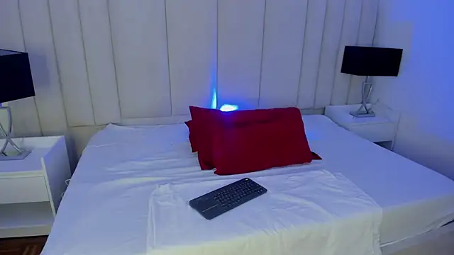 Alanha   online show from December 5, 2025, 4:11 am