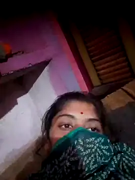 Snapshot of CWEETY-12 chatting on October 27, 2025, 11:16 pm CWEETY-12 online show from October 27, 2025, 11:16 pm