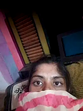 Snapshot of CWEETY-12 chatting on October 14, 2025, 2:28 pm CWEETY-12 online show from October 14, 2025, 2:28 pm