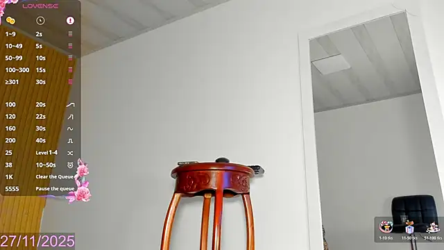 Snapshot of bella_tinkerbell_bahamas chatting on December 3, 2025, 8:52 pm bella tinkerbell bahamas online show from December 3, 2025, 8:52 pm