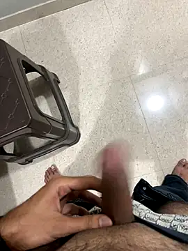 Snapshot of Akky00359 chatting on October 23, 2025, 10:47 am Akky00359 online show from October 23, 2025, 10:47 am