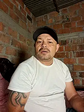 Snapshot of lady_and_charly chatting on December 5, 2025, 1:38 am lady and charly online show from December 5, 2025, 1:38 am