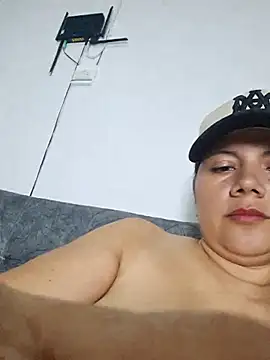 Snapshot of lady_and_charly chatting on November 8, 2025, 7:45 am lady and charly online show from November 8, 2025, 7:45 am