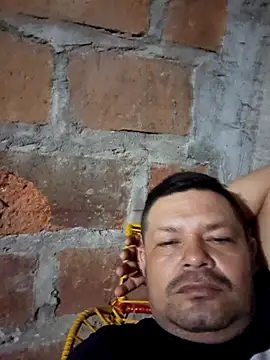 Snapshot of lady_and_charly chatting on November 7, 2025, 1:32 am lady and charly online show from November 7, 2025, 1:32 am