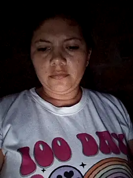 Snapshot of lady_and_charly chatting on December 17, 2025, 2:05 am lady and charly online show from December 17, 2025, 2:05 am