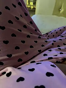 Bionda19 online show from November 2, 2025, 6:02 pm