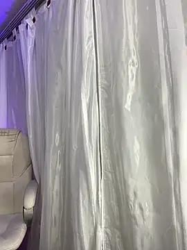 Rose monroee online show from April 18, 2026, 7:51 pm