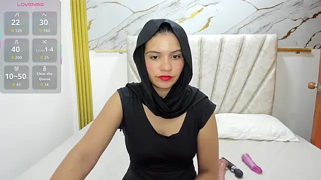 Snapshot of Yasmin_nazer chatting on December 15, 2025, 7:09 pm Yasmin nazer online show from December 15, 2025, 7:09 pm