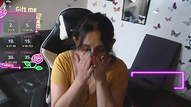 MelRaiise online show from October 14, 2025, 3:45 pm