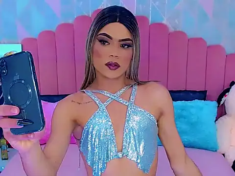 Snapshot of miss_dania75 chatting on December 3, 2025, 5:08 am miss dania75 online show from December 3, 2025, 5:08 am