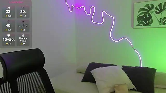 Snapshot of Sam_Clark chatting on November 29, 2025, 4:34 am Sam Clark online show from November 29, 2025, 4:34 am