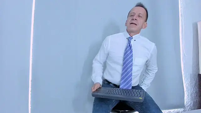 Snapshot of _axelking_ chatting on November 5, 2025, 11:46 am axelking online show from November 5, 2025, 11:46 am