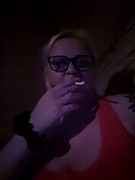 NieMaJazdyBezGwiazdy7883 online show from October 7, 2025, 2:12 am