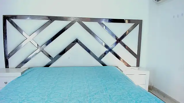 daenerysxxx online show from November 10, 2025, 8:58 pm