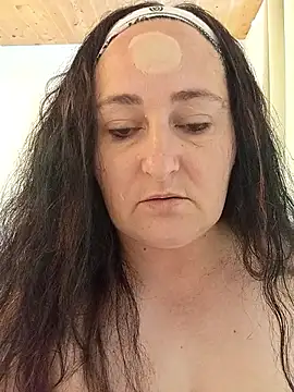 Bella 862 online show from May 17, 2026, 8:47 am