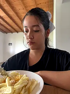 Nhefertary online show from November 29, 2025, 7:58 pm