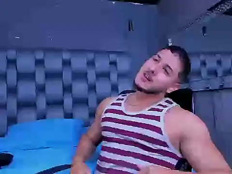 Snapshot of jasonshaw25 chatting on November 4, 2025, 4:44 pm jasonshaw25 online show from November 4, 2025, 4:44 pm